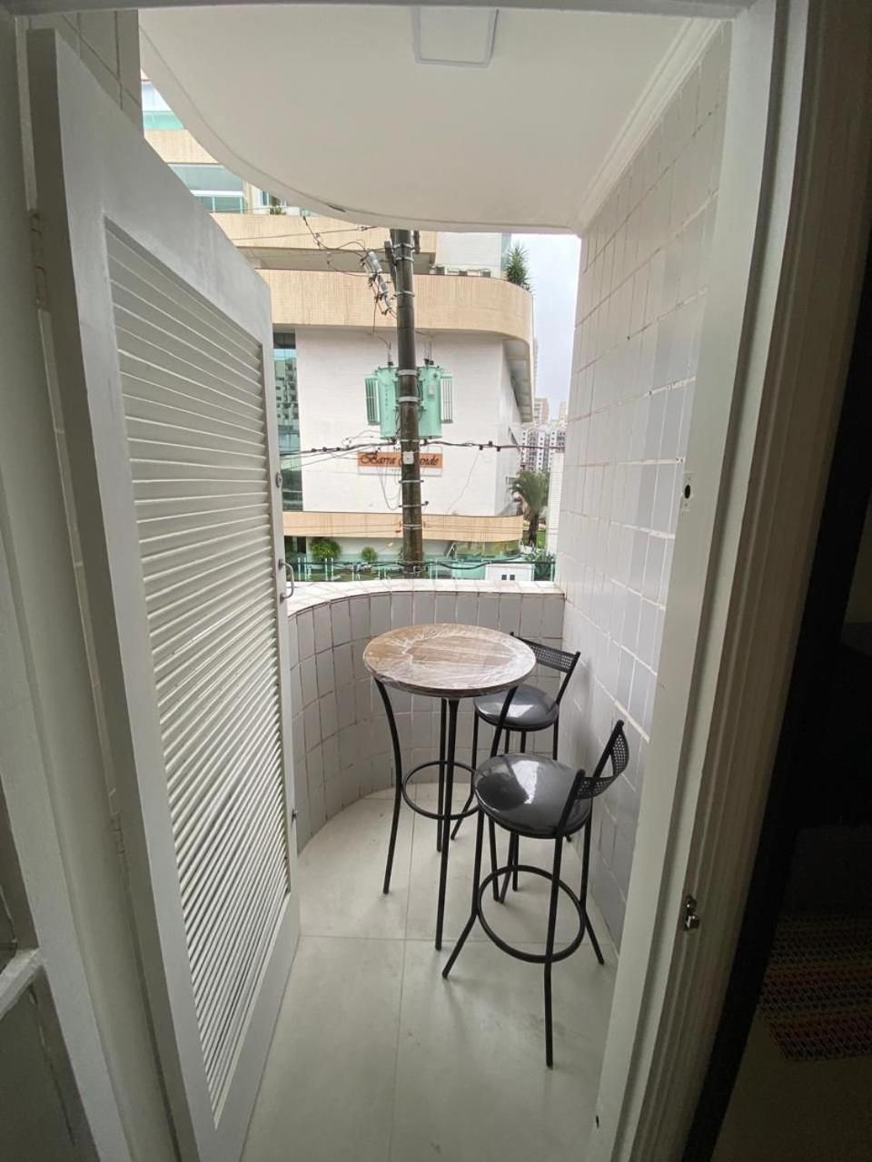 Canto Forte- Suite C/Varanda - Ate 5 Hospedes- Garagem - Wi Fi E 200 Metros Da Praia, 50 Metros Da Av Gastronomica Da Pg Прая-Гранді Екстер'єр фото